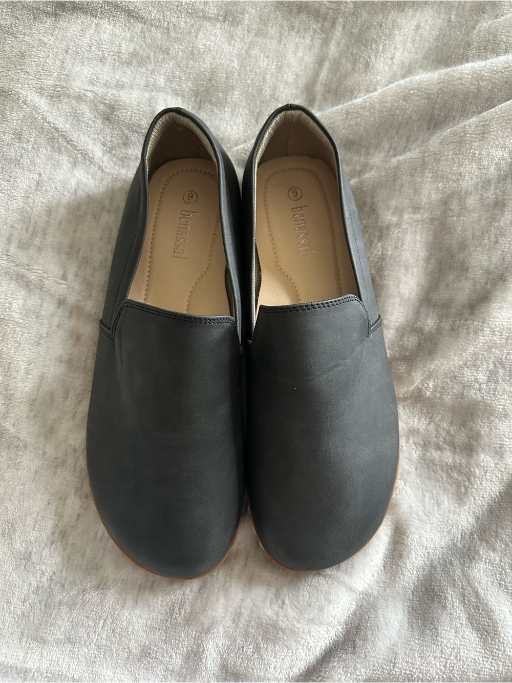 Black Slip-On Women's Loafers for Everyday Comfort - Picture 2 of 9